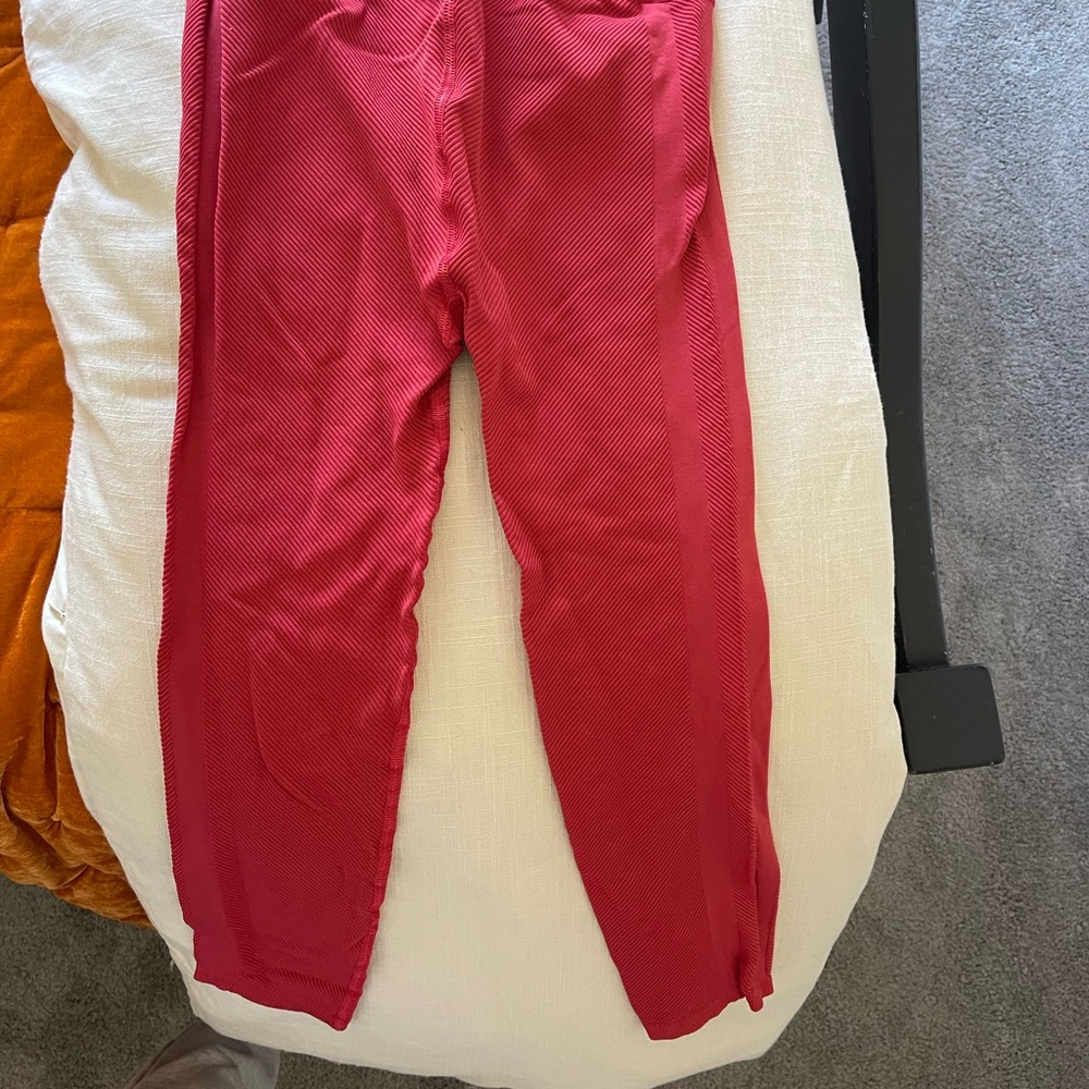 4F Movement Red Ribbed Top - Picture 4 of 4